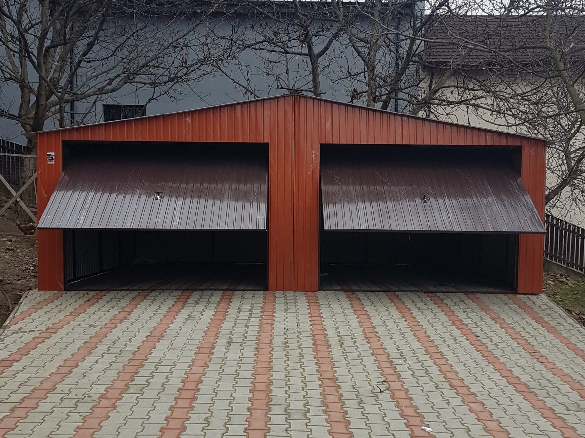Plechová montovaná garáž 7×6 m - hnědá