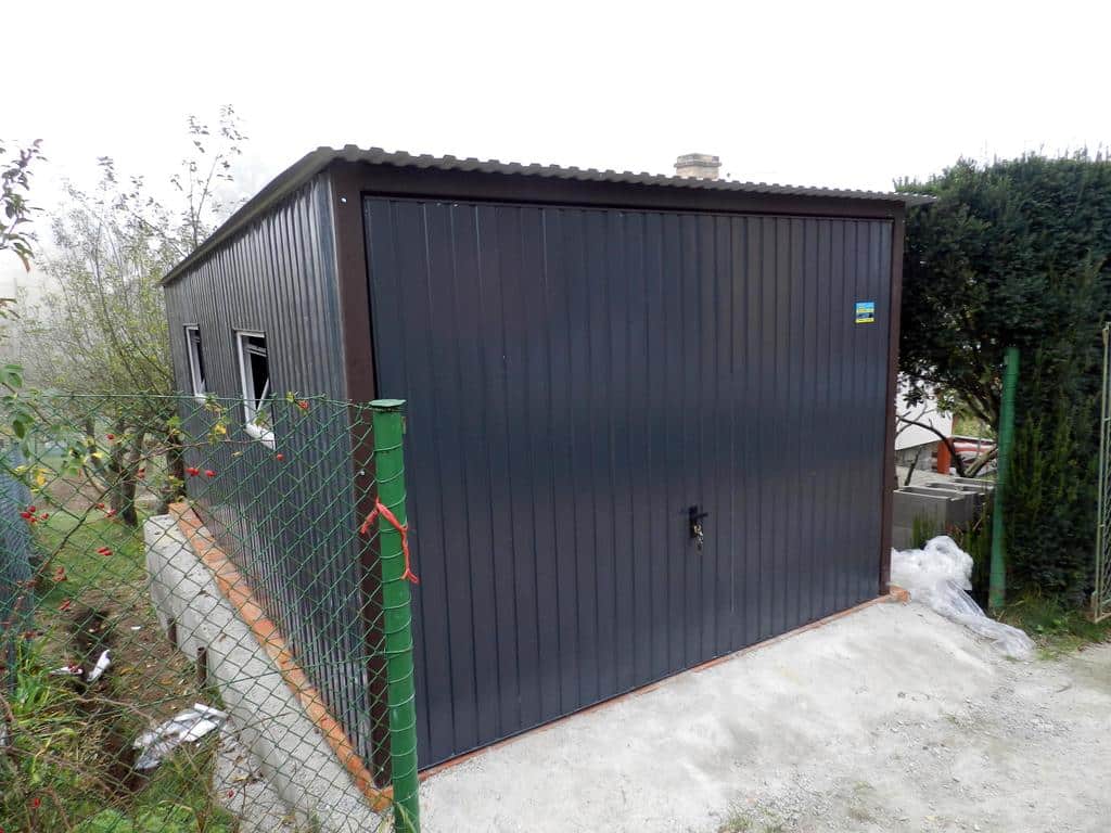 Plechová garáž 3x6 m - černá