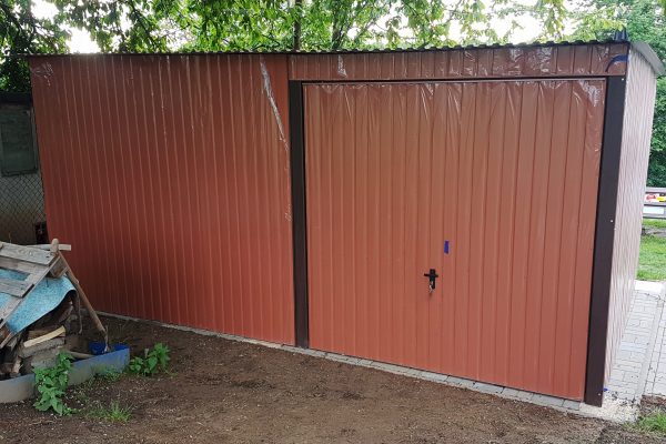 Plechová garáž 6x3 m - hnědá, výklopná vrata