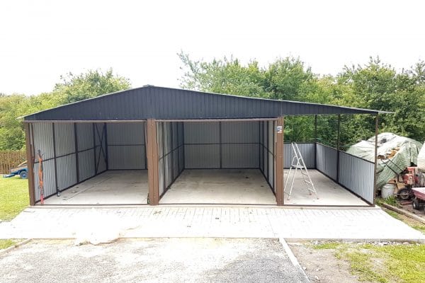 Plechová montovaná garáž 6×5m – černá