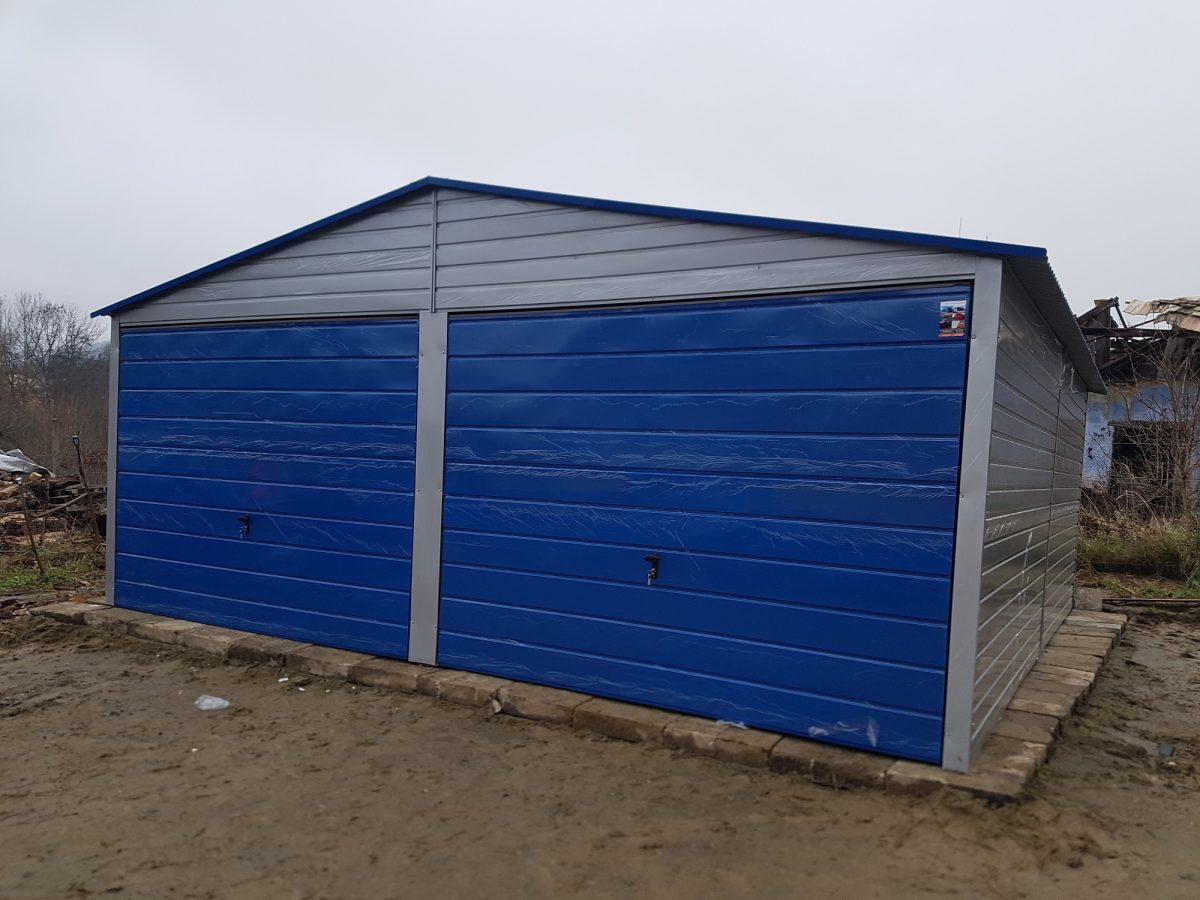 Plechová montovaná garáž 6×6 m - stříbrný/modrá